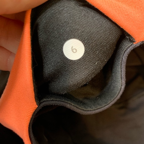 Lululemon color block crop leggings - Picture 3 of 6